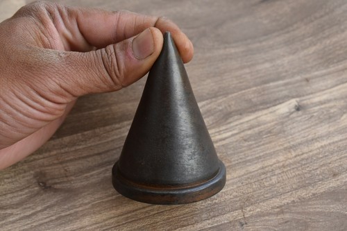 Ancien mini outil - d'enclume, en