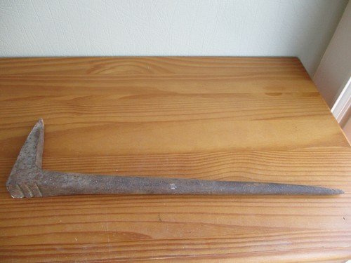 Outil ancien enclume - ancien,